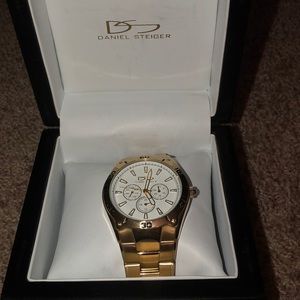 📍SALE 📍 Daniel Steiger Watch